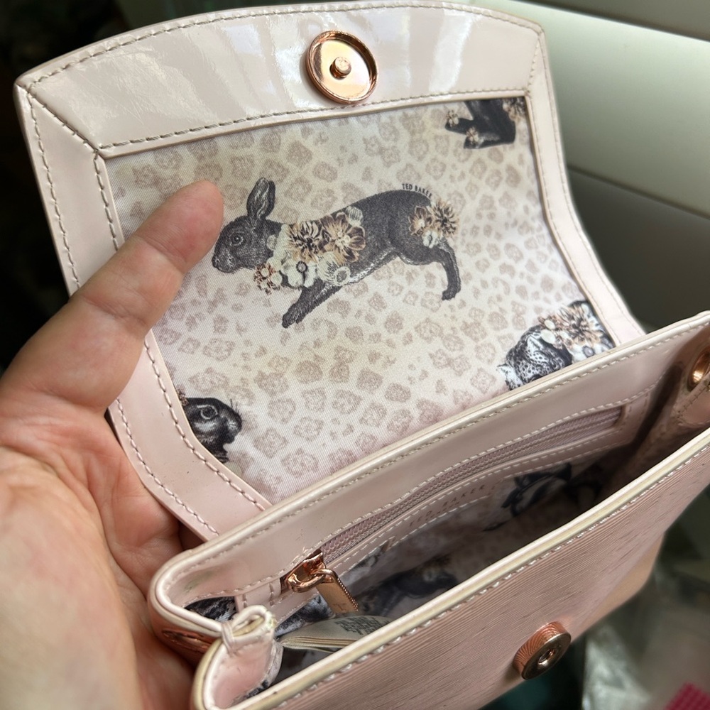 🖤Ted Baker Pink Clutch with Metallic Bow - Picture 10 of 16